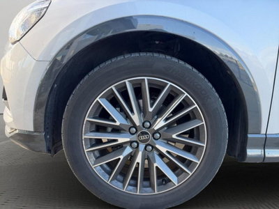Audi Q3 35 TDI quattro S tronic Business (7)