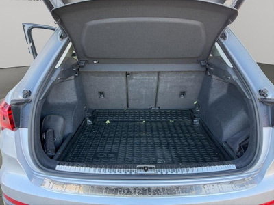 Audi Q3 35 TDI quattro S tronic Business (8)