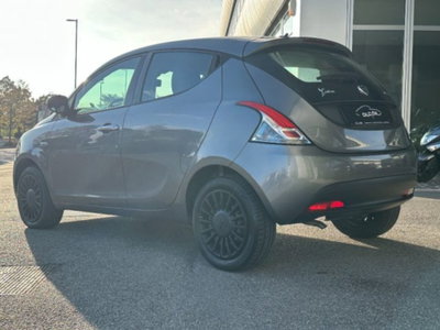 Lancia Ypsilon 1.0 FireFly 5 porte S&S Hybrid Ecochic Silver (6)