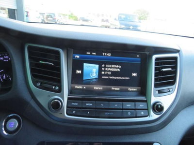 Hyundai Tucson 1.7 CRDi XPossible (13)