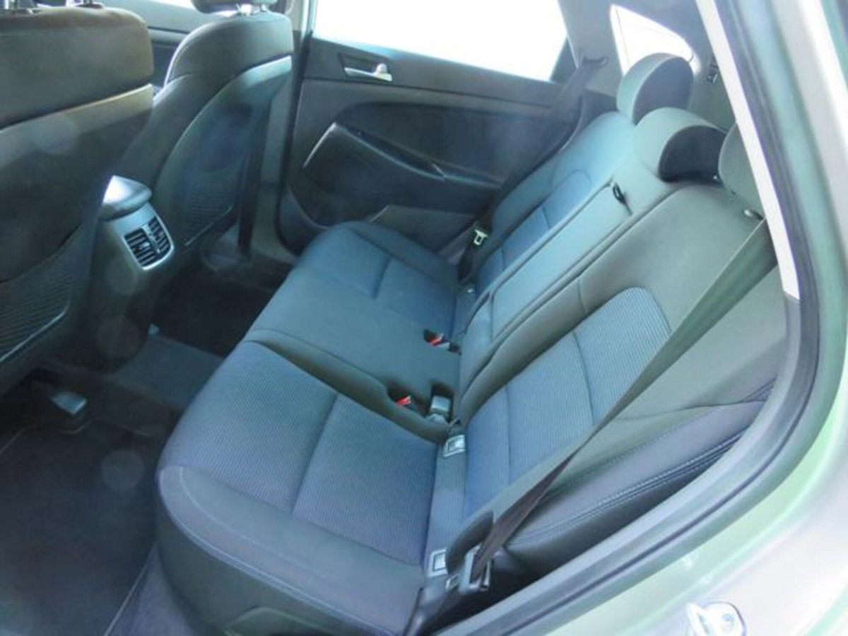 Hyundai Tucson 1.7 CRDi XPossible (18)