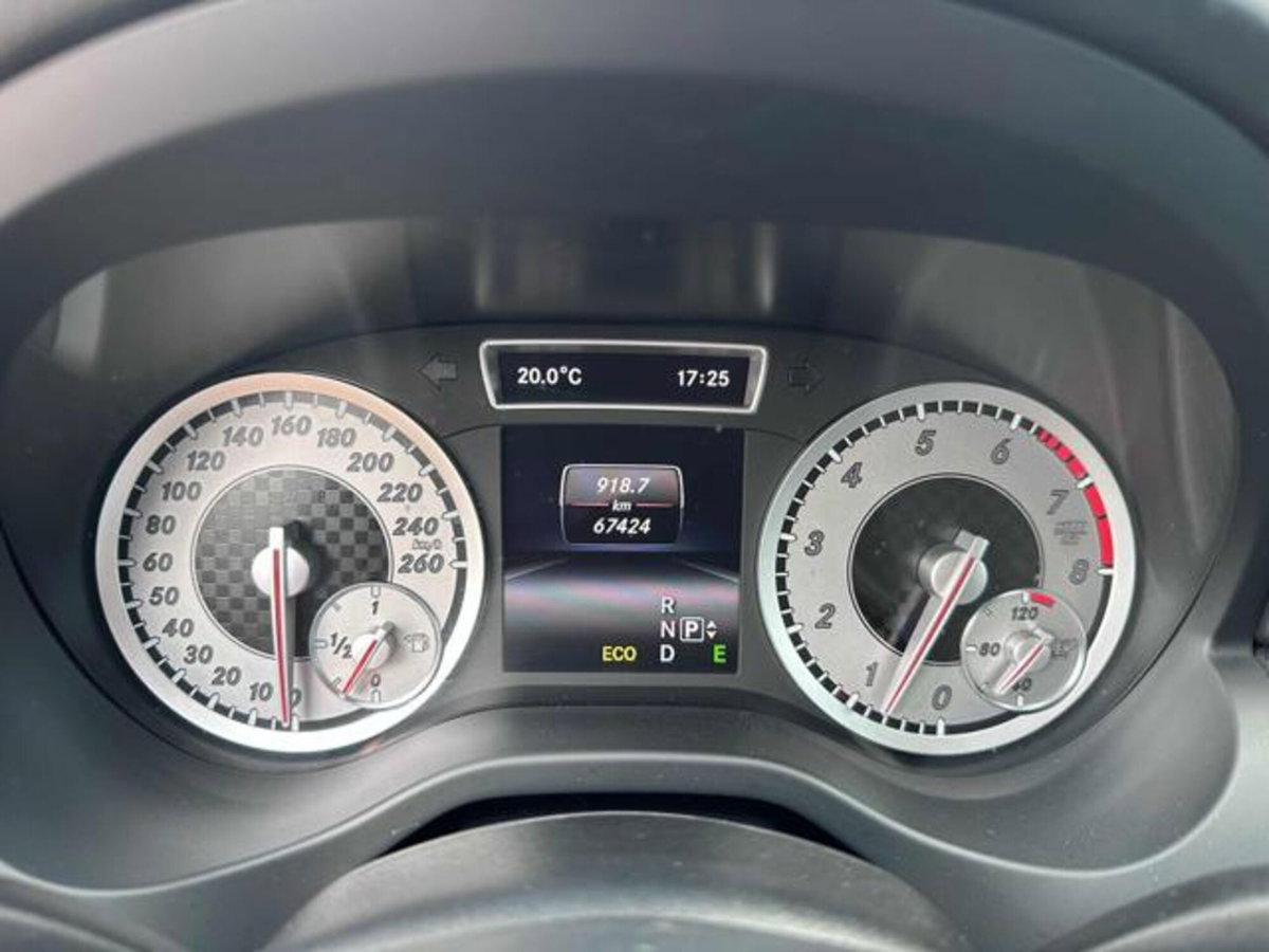 Mercedes-Benz Classe A 250 Automatic Sport (14)