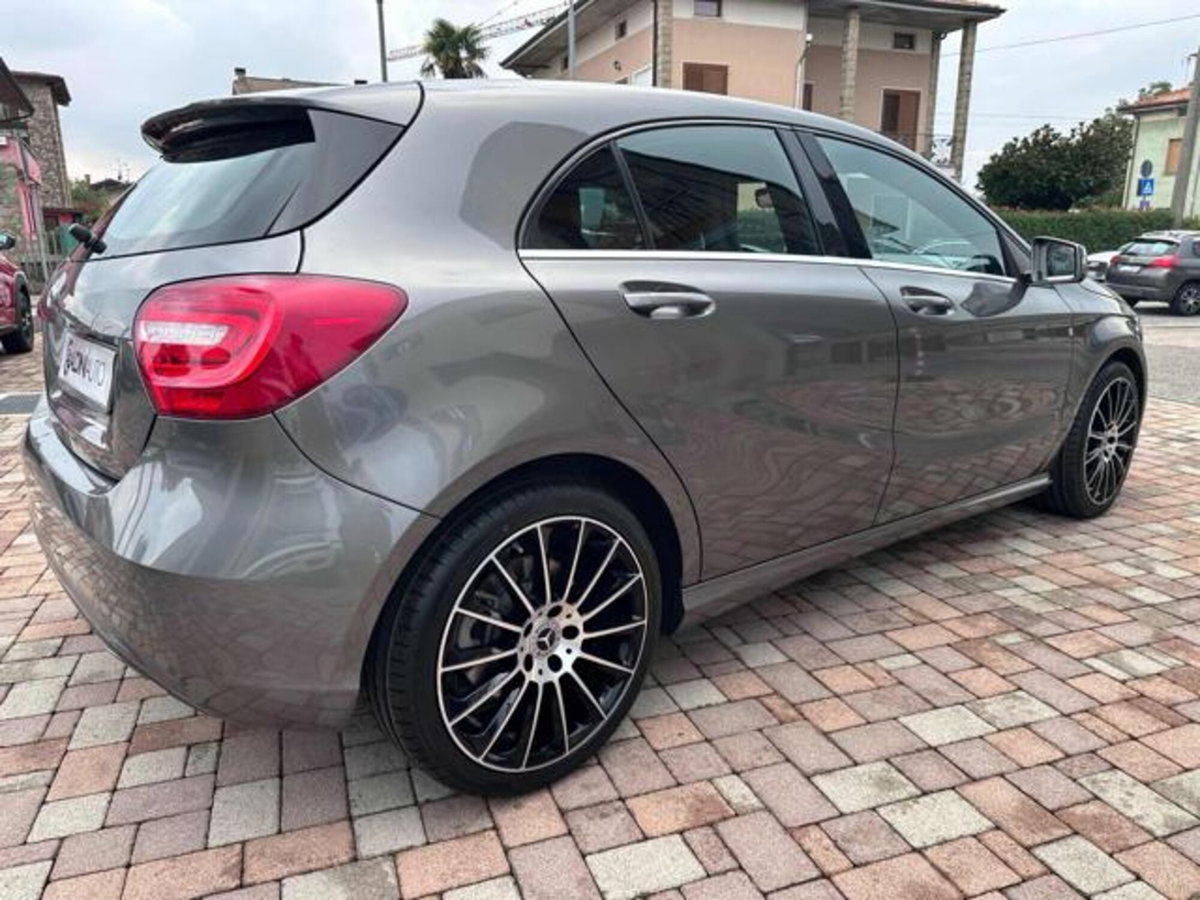 Mercedes-Benz Classe A 250 Automatic Sport (2)