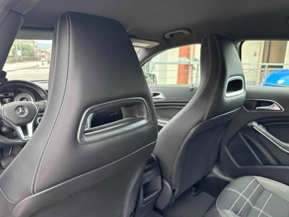 Mercedes-Benz Classe A 250 Automatic Sport (8)
