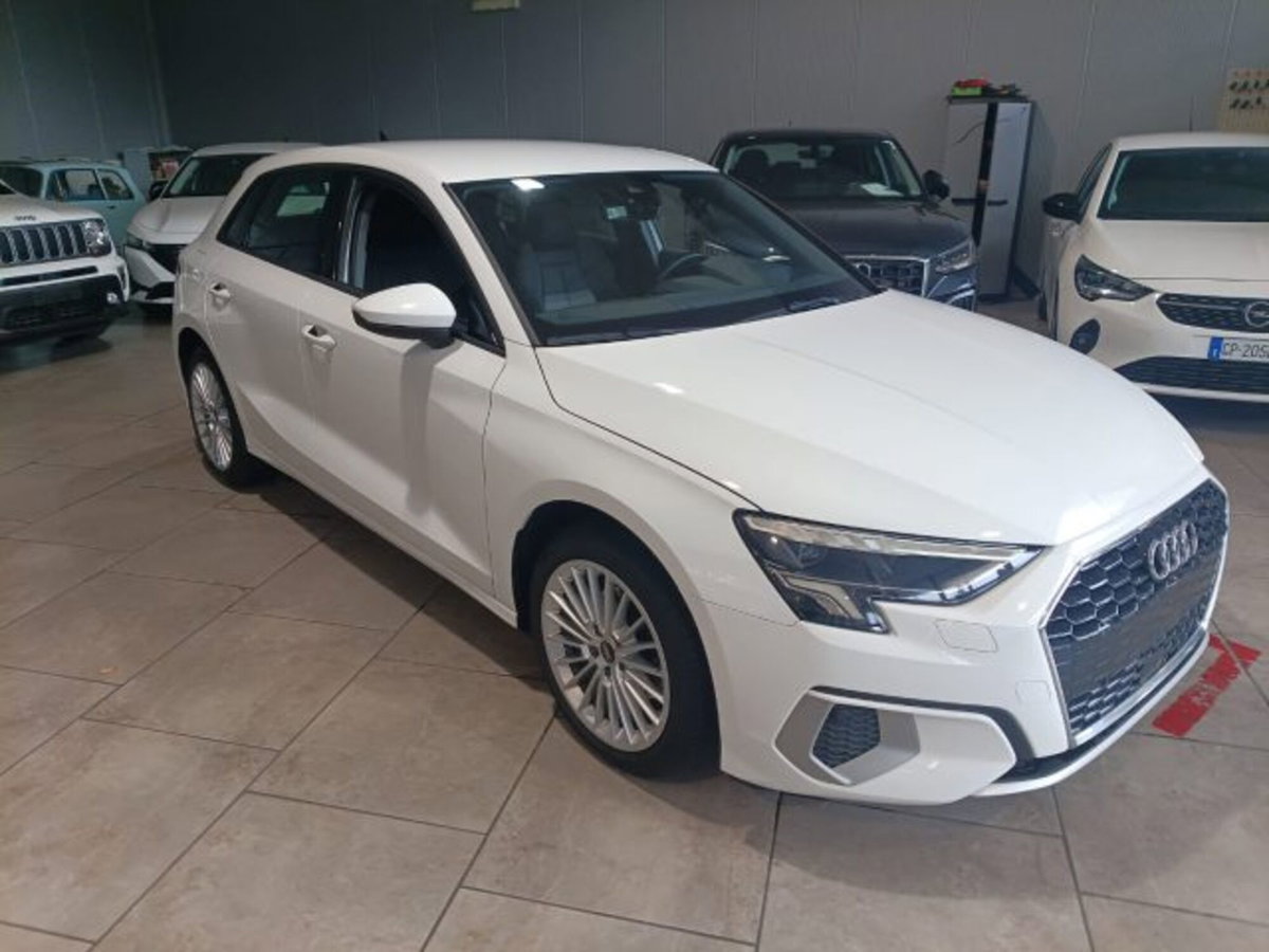 Audi A3 Sportback 35 TDI S tronic Business (3)