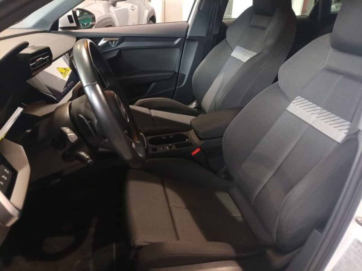 Audi A3 Sportback 35 TDI S tronic Business (7)