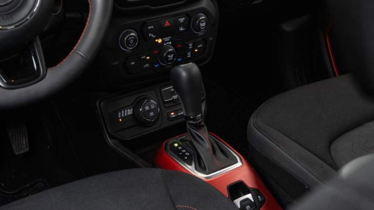 Jeep Renegade 1.3 t4 phev Trailhawk 4xe at6 (14)