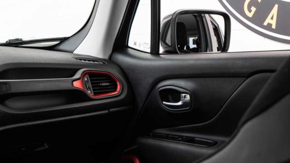 Jeep Renegade 1.3 t4 phev Trailhawk 4xe at6 (15)