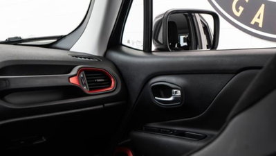 Jeep Renegade 1.3 t4 phev Trailhawk 4xe at6 (15)