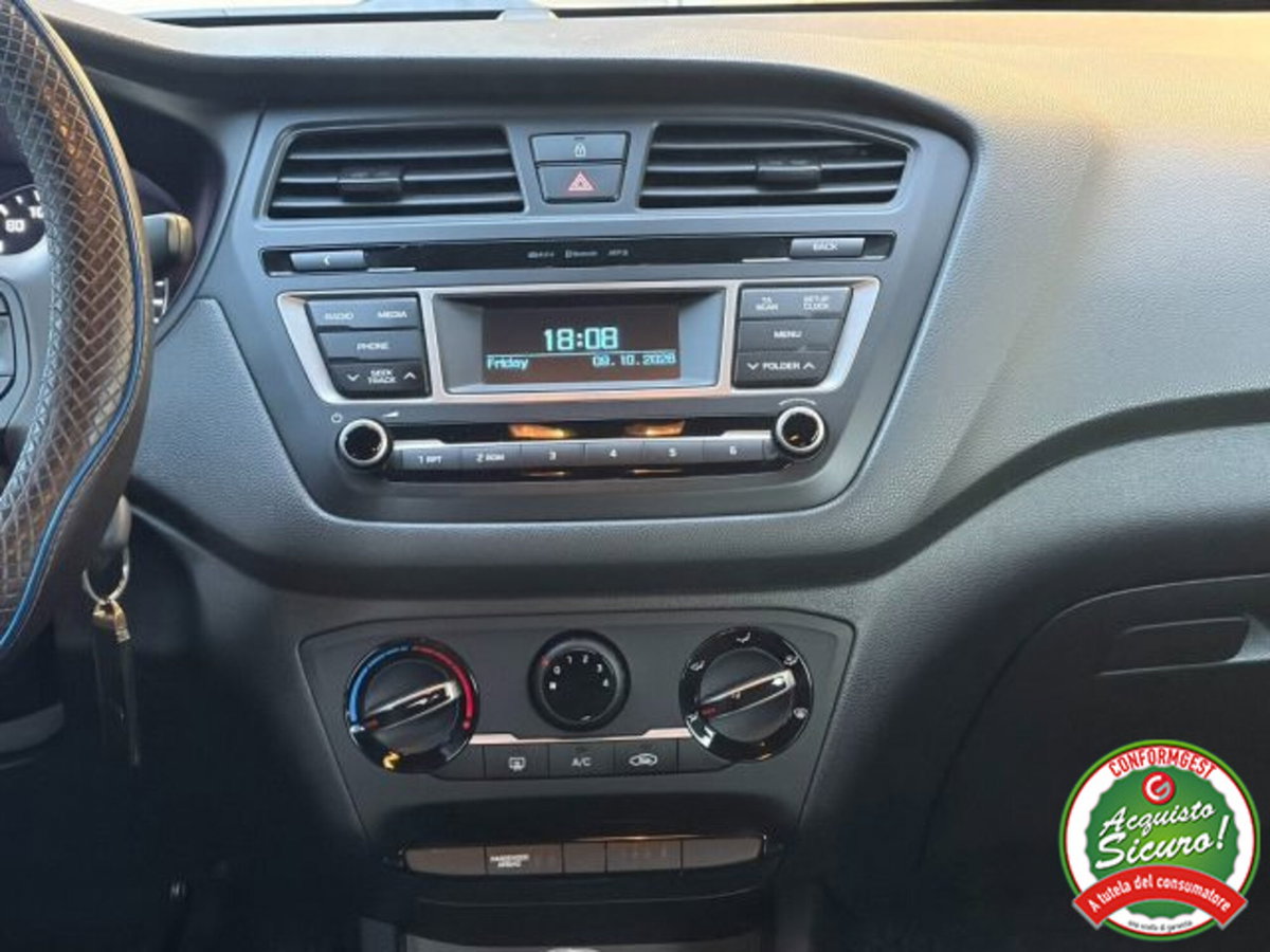 Hyundai i20 1.2 5 porte Classic (11)