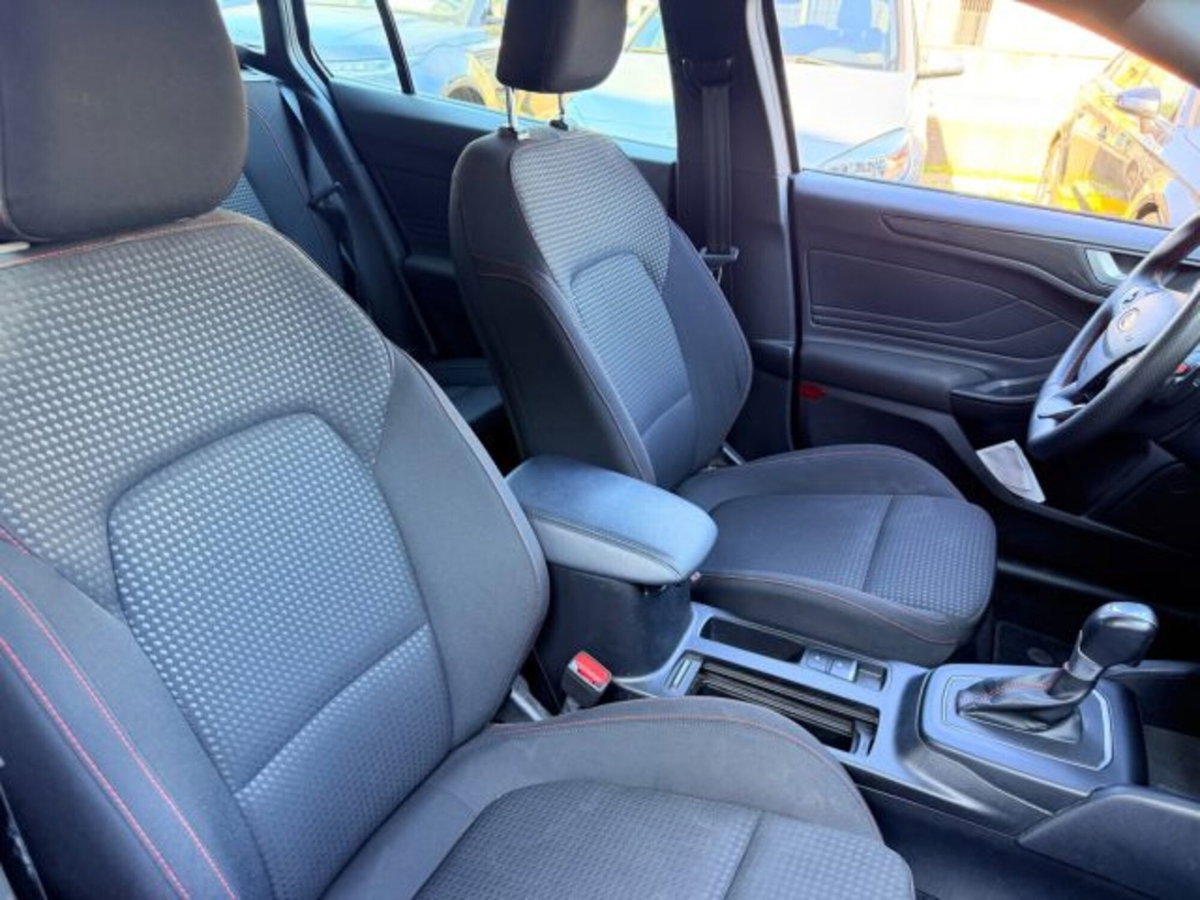 Ford Focus 1.0 EcoBoost Hybrid 125 CV Powershift 5p. ST-Line X (7)