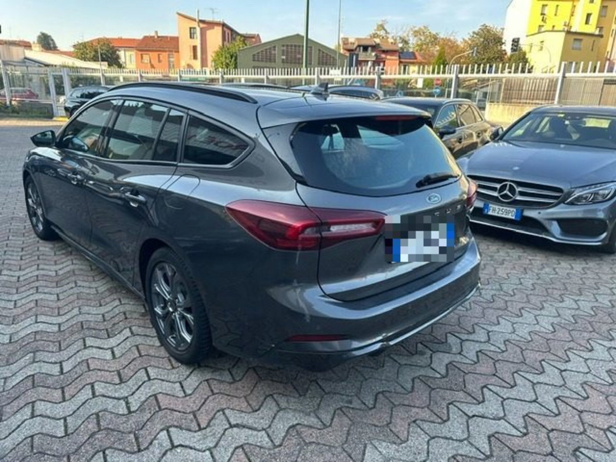 Ford Focus Station Wagon 1.0 EcoBoost Hybrid 125 CV Powershift SW ST-Line X (6)