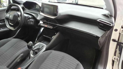 Peugeot 208 1.2 puretech Active s&s 75cv (10)