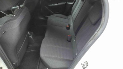 Peugeot 208 1.2 puretech Active s&s 75cv (12)