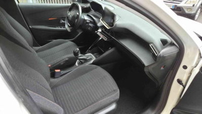 Peugeot 208 1.2 puretech Active s&s 75cv (9)