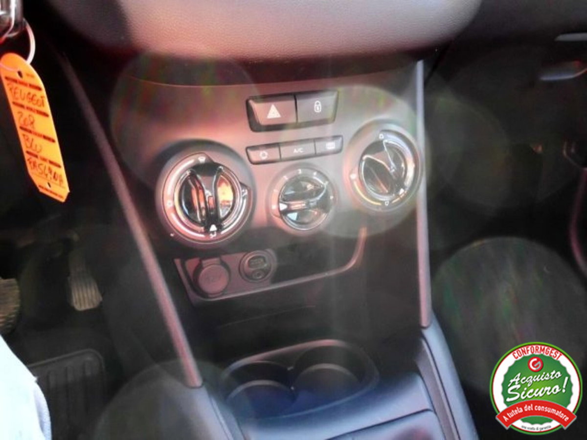 Peugeot 208 75 5 porte Allure (20)