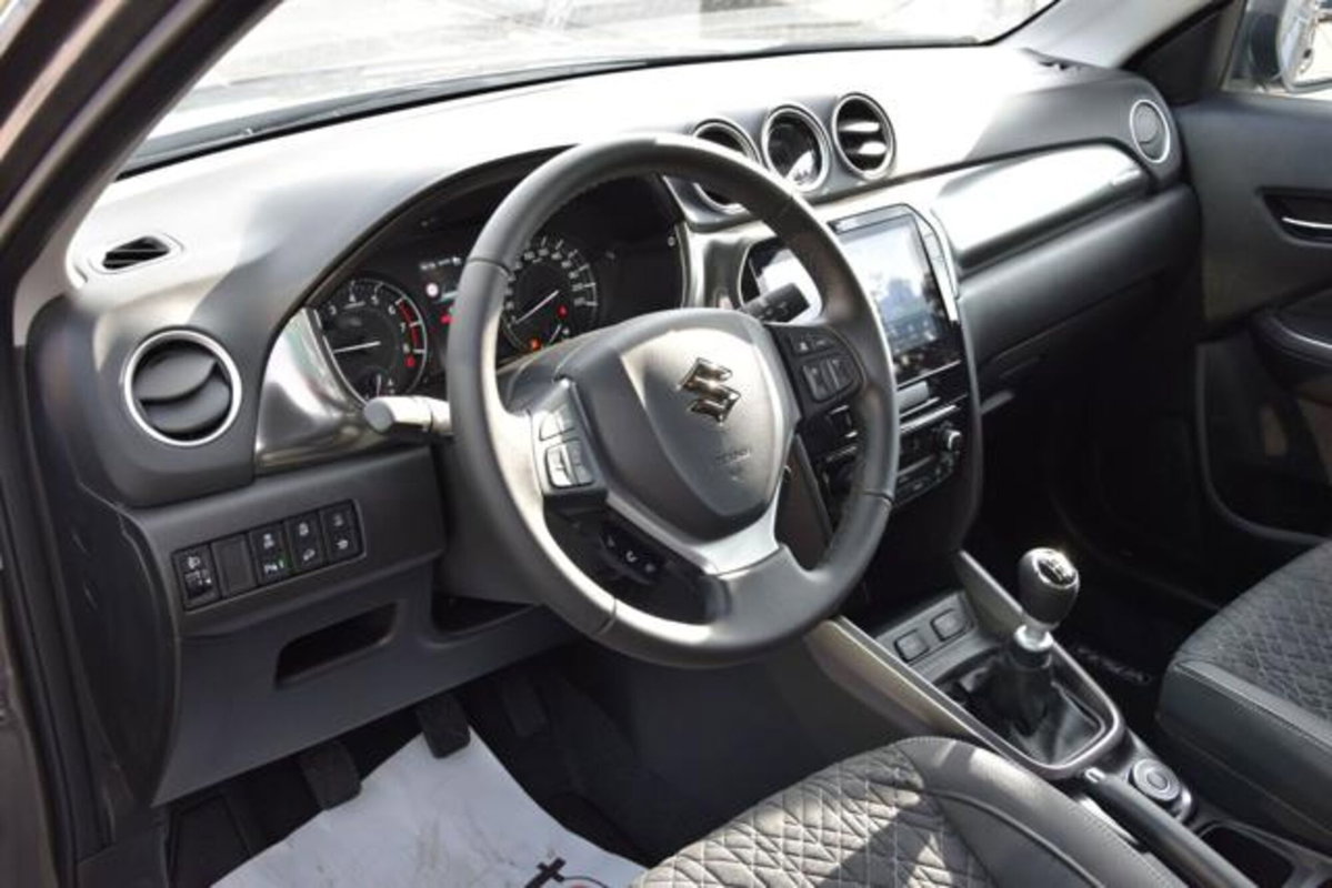 Suzuki Vitara 1.4 Hybrid 4WD AllGrip Easy Top (12)