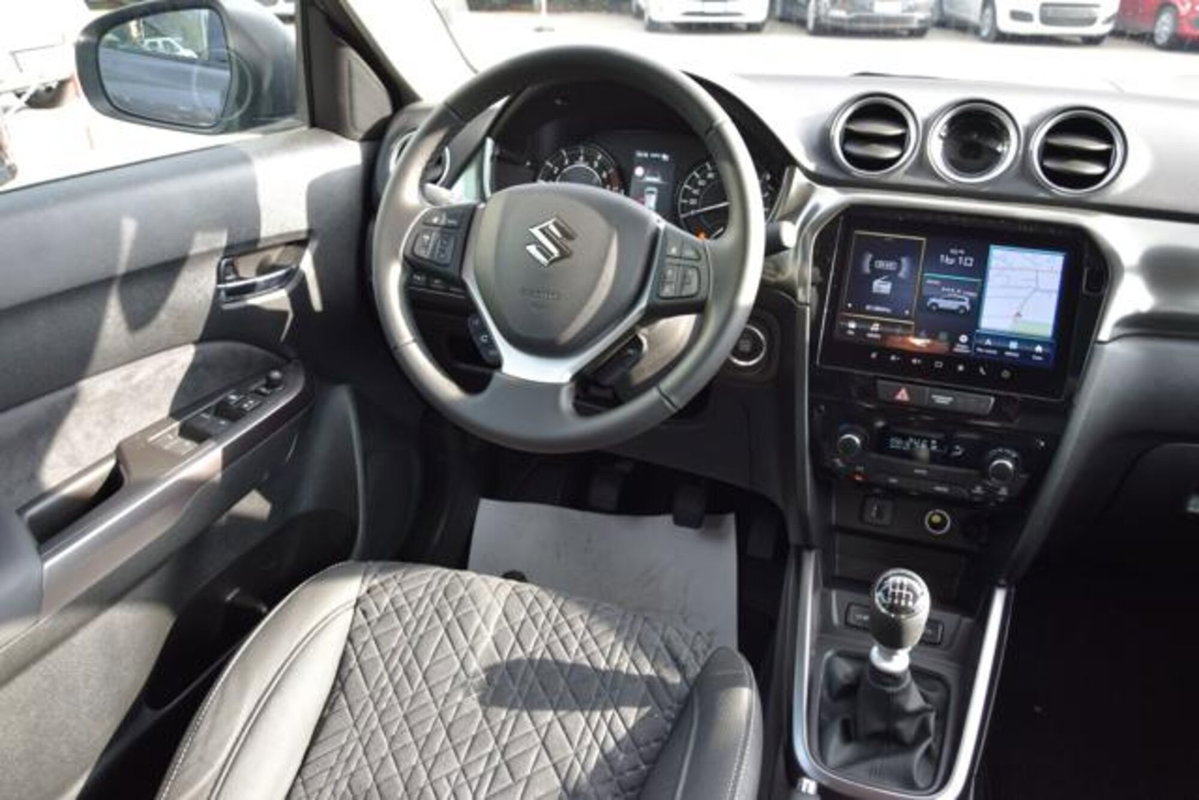 Suzuki Vitara 1.4 Hybrid 4WD AllGrip Easy Top (9)