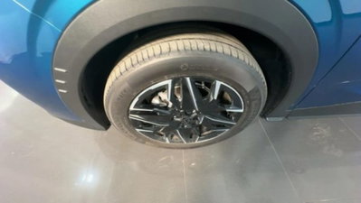 Peugeot 3008 1.2 hybrid 48V GT 136cv e-dcs6 (7)