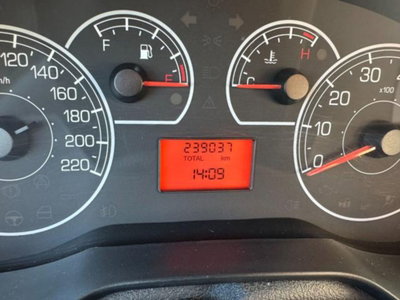 Fiat Grande Punto 1.3 MJT 75 CV 5 porte S&S Actual (13)