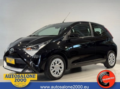 Toyota Aygo 1.0 VVT-i 72 CV 5 porte x-play usata