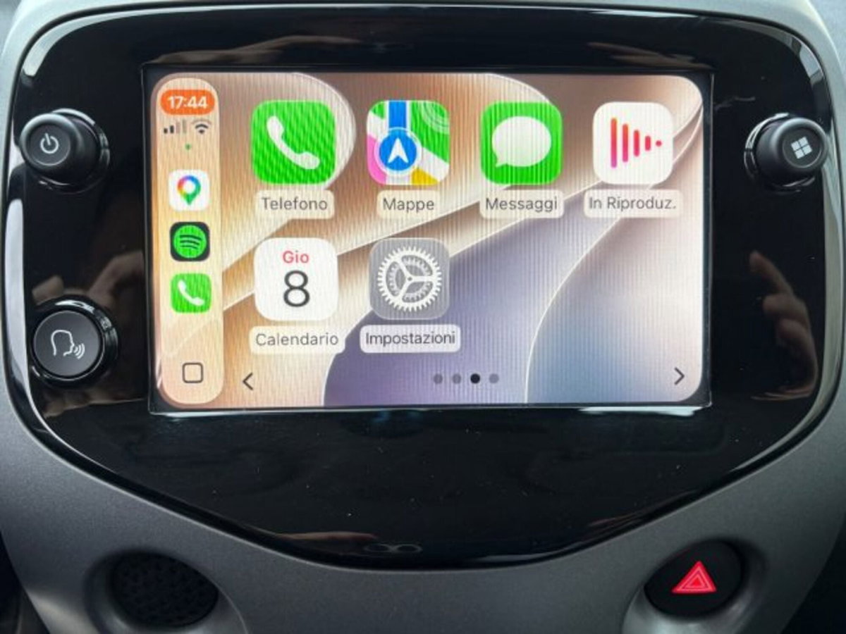 Toyota Aygo 1.0 VVT-i 72 CV 5 porte x-play (11)