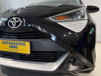 Toyota Aygo 1.0 VVT-i 72 CV 5 porte x-play (16)