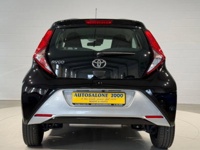Toyota Aygo 1.0 VVT-i 72 CV 5 porte x-play (4)