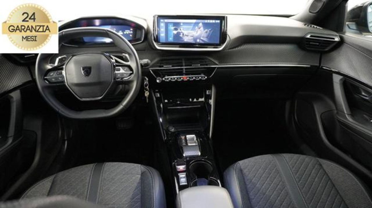 Peugeot 2008 PureTech 130 S&S EAT8 Allure Pack (11)