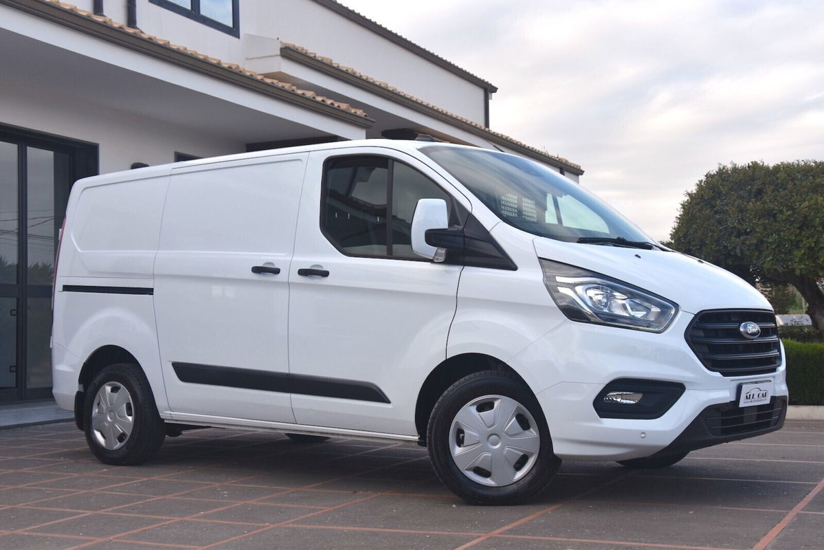 Ford Transit Custom Furgone 290 2.0 TDCi 130 PC-DC Furgone Trend
