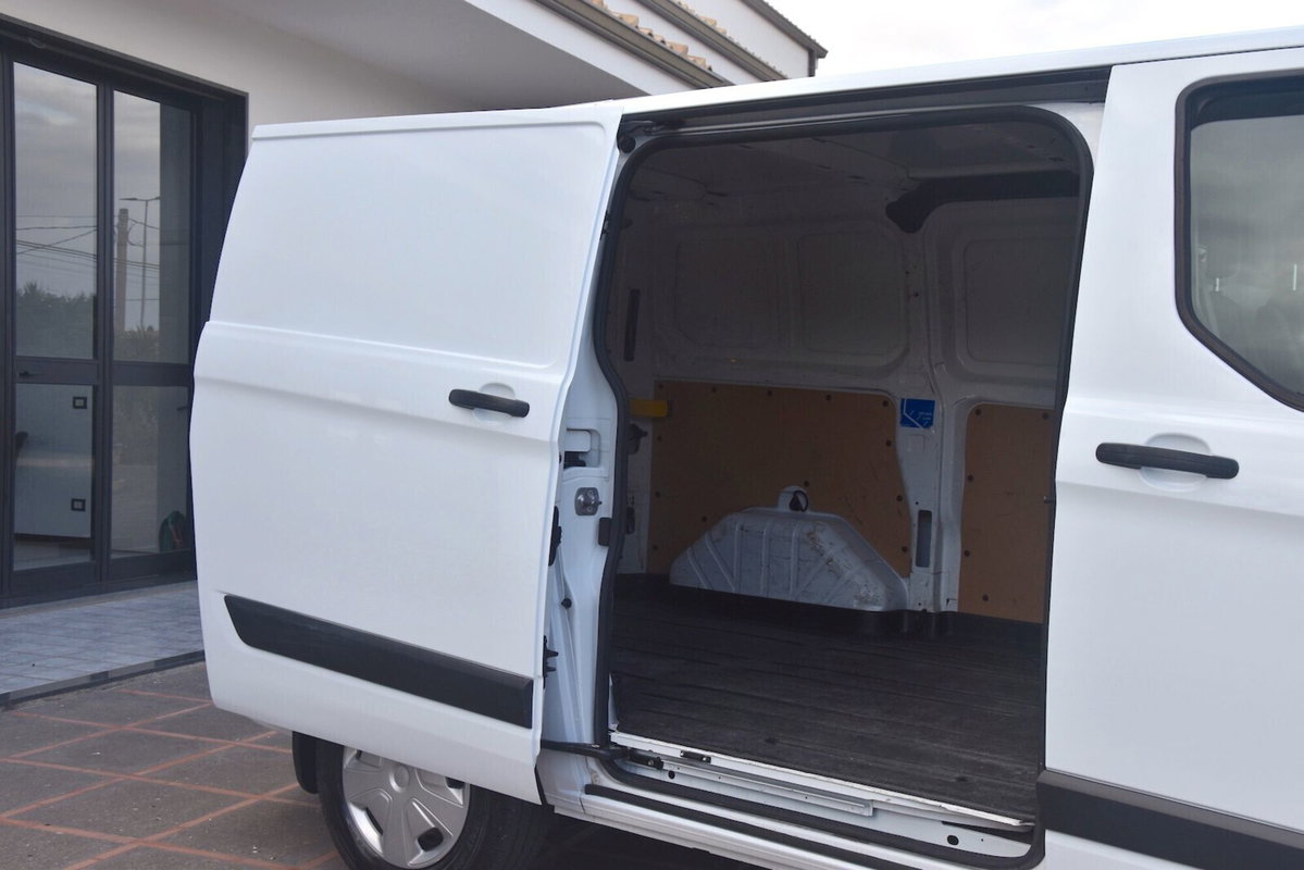 Ford Transit Custom Furgone 290 2.0 TDCi 130 PC-DC Furgone Trend (9)