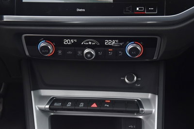 Audi Q3 Sportback 35 TDI quattro S tronic Business Plus (16)