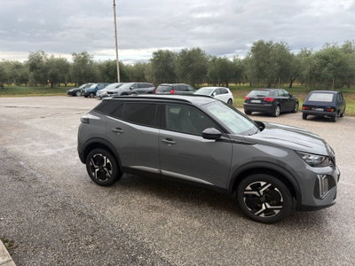 Peugeot 2008 PureTech 130 S&S EAT8 GT (6)