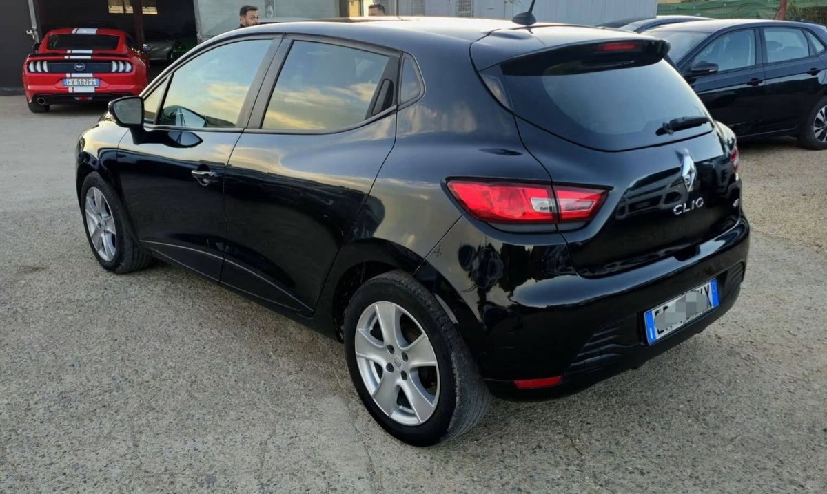 Renault Clio 1.5 dCi 8V 75CV 5 porte Live (2)