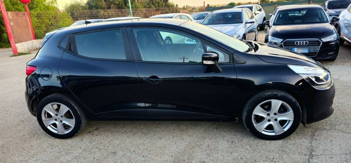 Renault Clio 1.5 dCi 8V 75CV 5 porte Live (5)