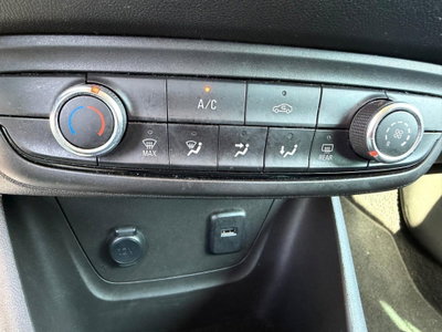 Opel Crossland 1.5 ECOTEC D 110 CV Start&Stop Edition (14)