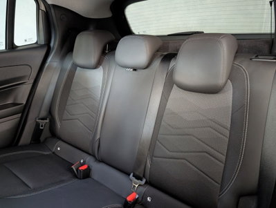 Jeep Avenger 1.2 turbo Summit fwd 100cv (12)