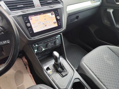 Volkswagen Tiguan Allspace 2.0 tdi R-Line 150cv dsg (16)