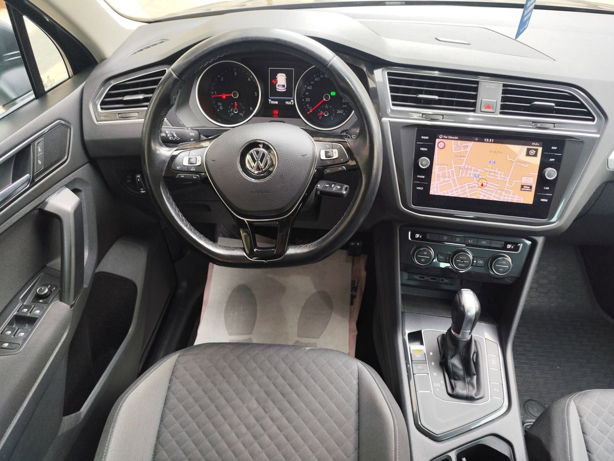 Volkswagen Tiguan Allspace 2.0 tdi R-Line 150cv dsg (19)