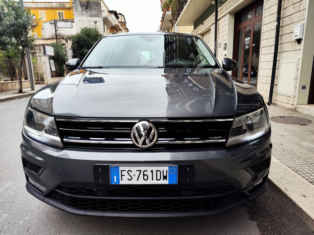 Volkswagen Tiguan Allspace 2.0 tdi R-Line 150cv dsg (2)
