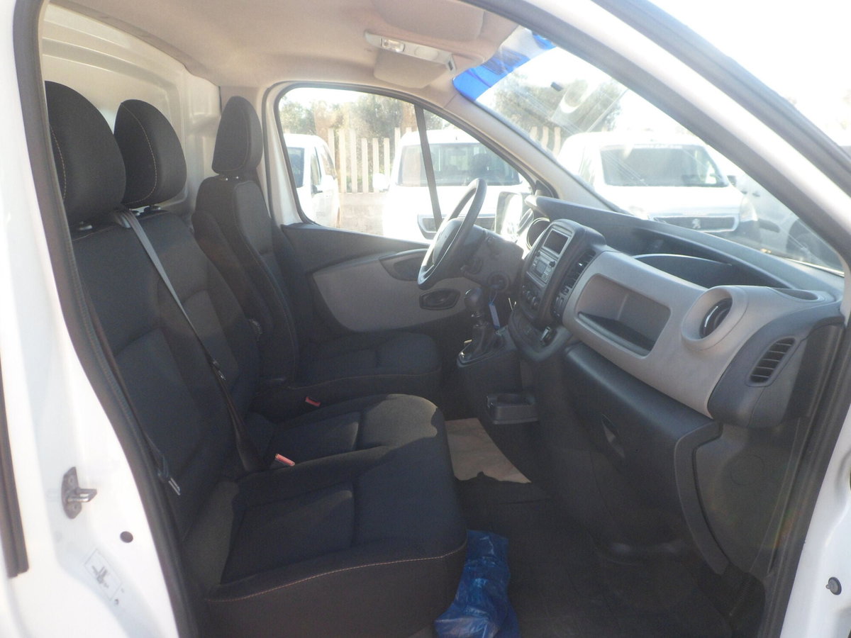 Renault Trafic Furgone T27 1.6 dCi 120CV S&S PC-TN Furgone (14)