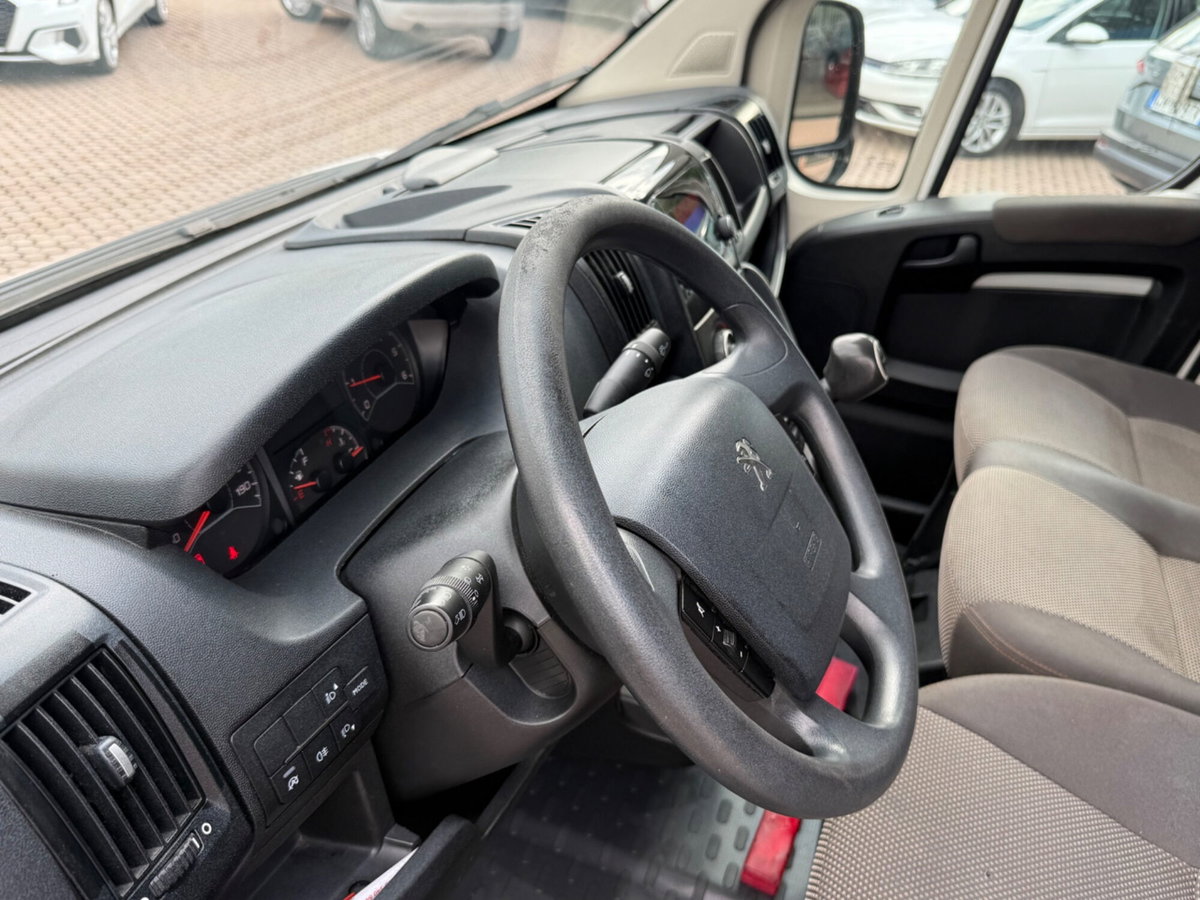 Peugeot Boxer Furgone 330 2.2 BlueHDi 120 S&S PC-TN Furgone Premium (12)