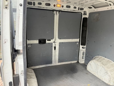 Peugeot Boxer Furgone 330 2.2 BlueHDi 120 S&S PC-TN Furgone Premium (15)