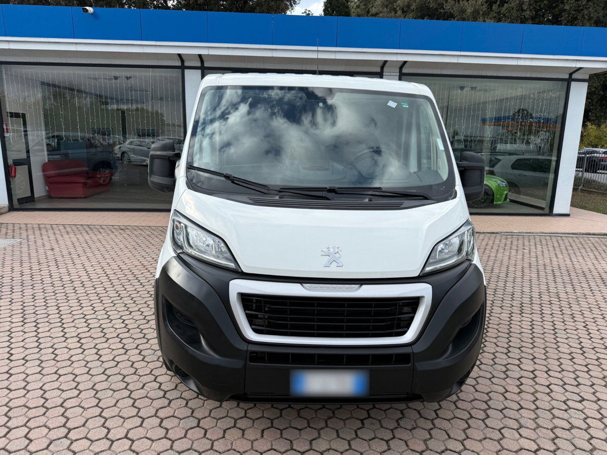 Peugeot Boxer Furgone 330 2.2 BlueHDi 120 S&S PC-TN Furgone Premium (2)