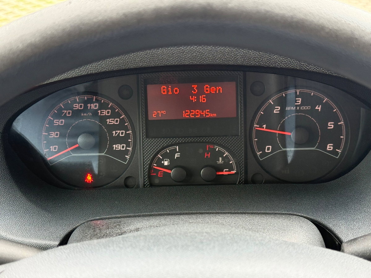 Peugeot Boxer Furgone 330 2.2 BlueHDi 120 S&S PC-TN Furgone Premium (8)
