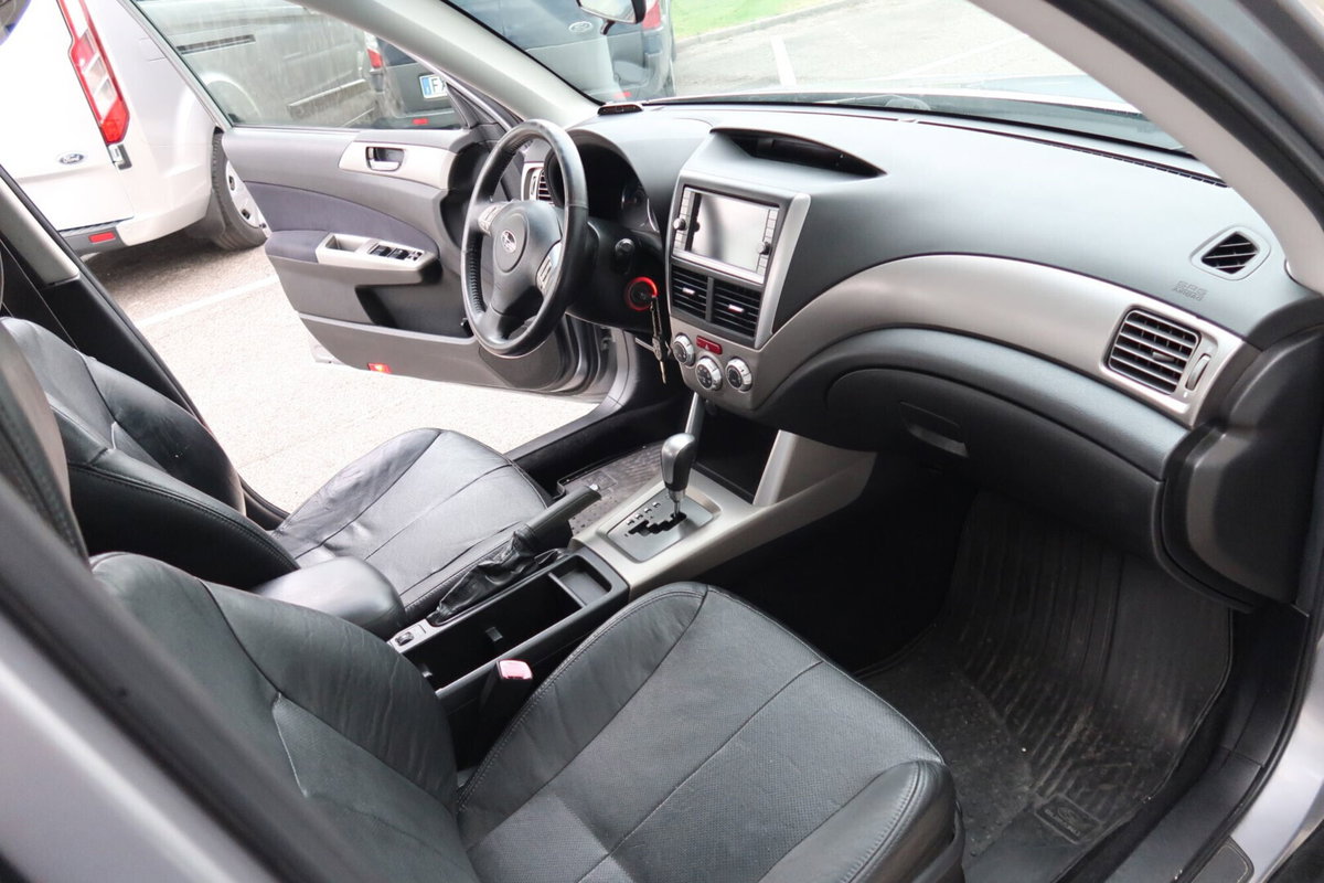 Subaru Forester 2.0XS AT 4N (9)
