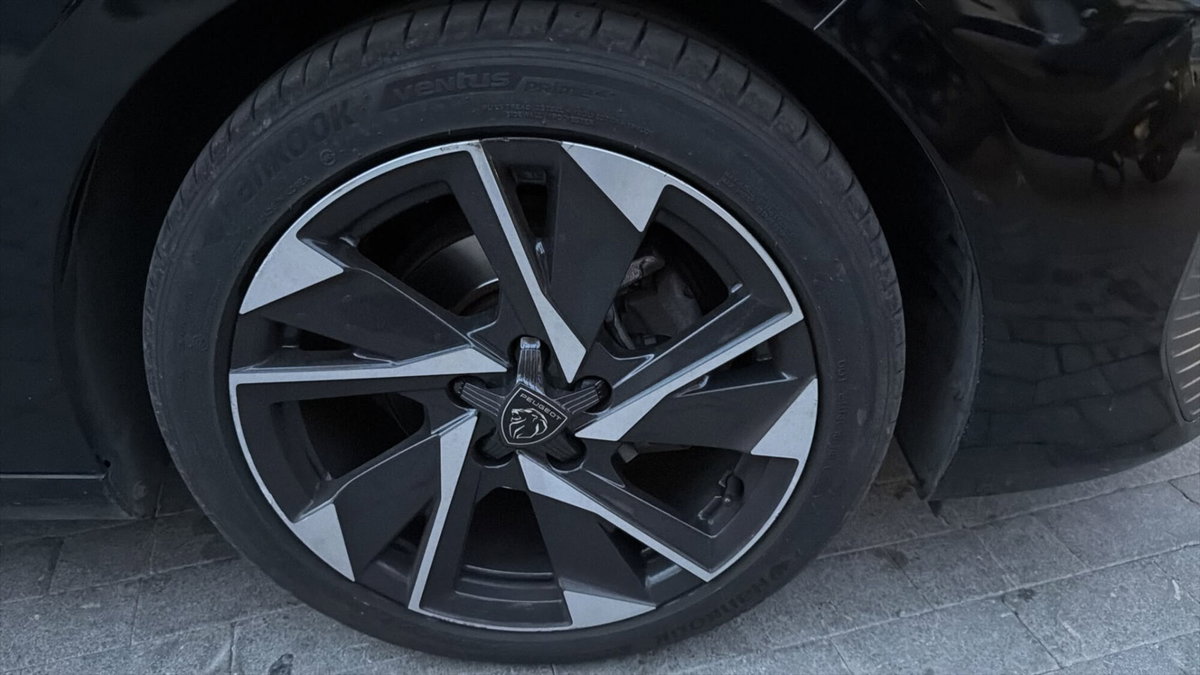 Peugeot 308 PureTech Turbo 130 S&S Allure Pack (11)