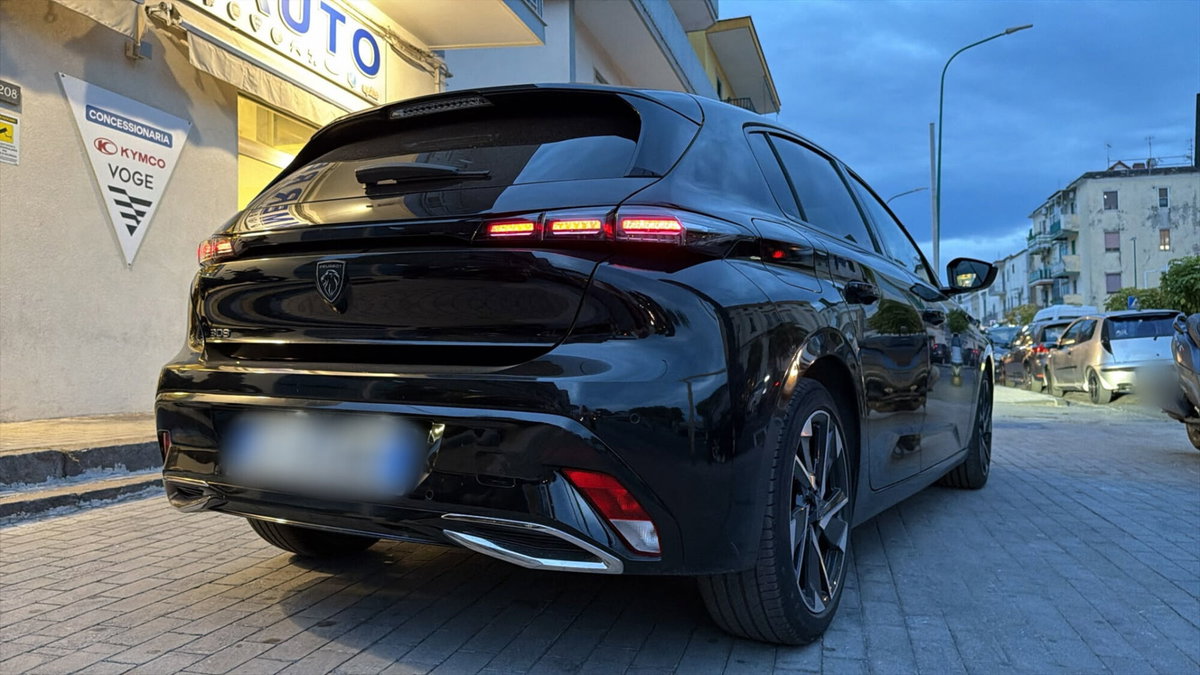 Peugeot 308 PureTech Turbo 130 S&S Allure Pack (8)