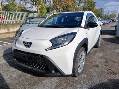 Toyota Aygo X 1.0 VVT-i 72 CV 5p. Undercover S-CVT nuova