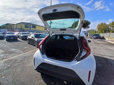 Toyota Aygo X 1.0 VVT-i 72 CV 5p. Undercover S-CVT (14)